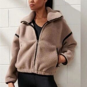 Abercrombie YPB Oat NeoWarm Full Zip Sherpa Hoodie Jacket